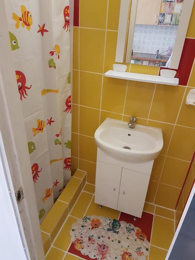 Geo Studios Saturn Eksteriør billede